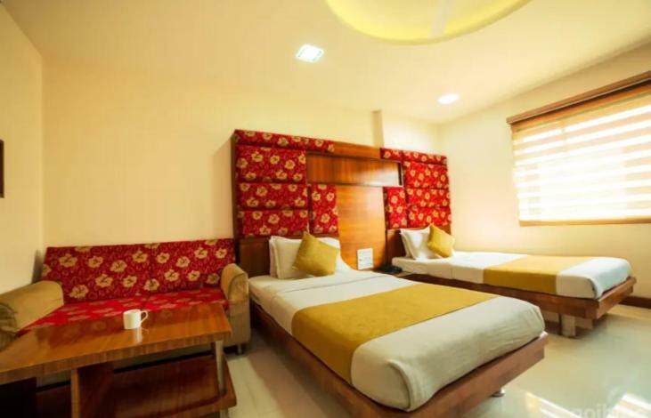 בהופאל Hotel Gk Palace מראה חיצוני תמונה